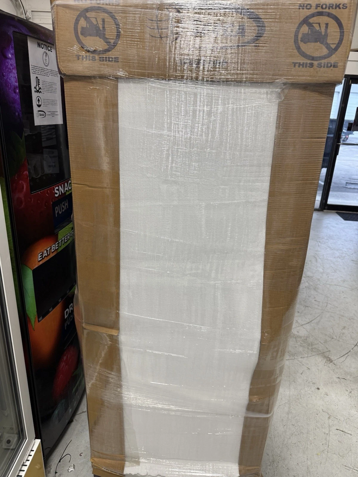 NEW HY-2200 Snack & Drink Combo Vending Machine - Image 2