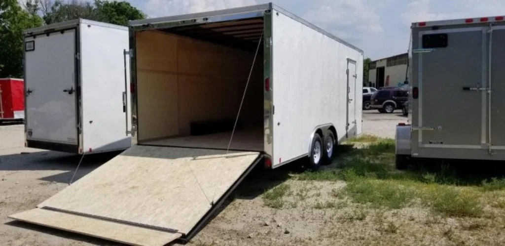 2026 Interstate Cargo 8.5x20 ITW Heavy Duty Enclosed Car Hauler Car / Racing