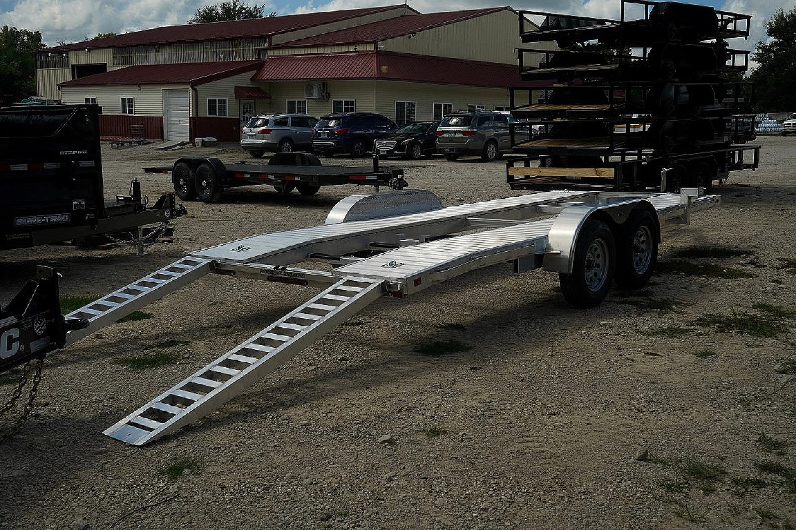 2026 R&R Trailers 718CHE Open Center Car Hauler 7K - Image 4