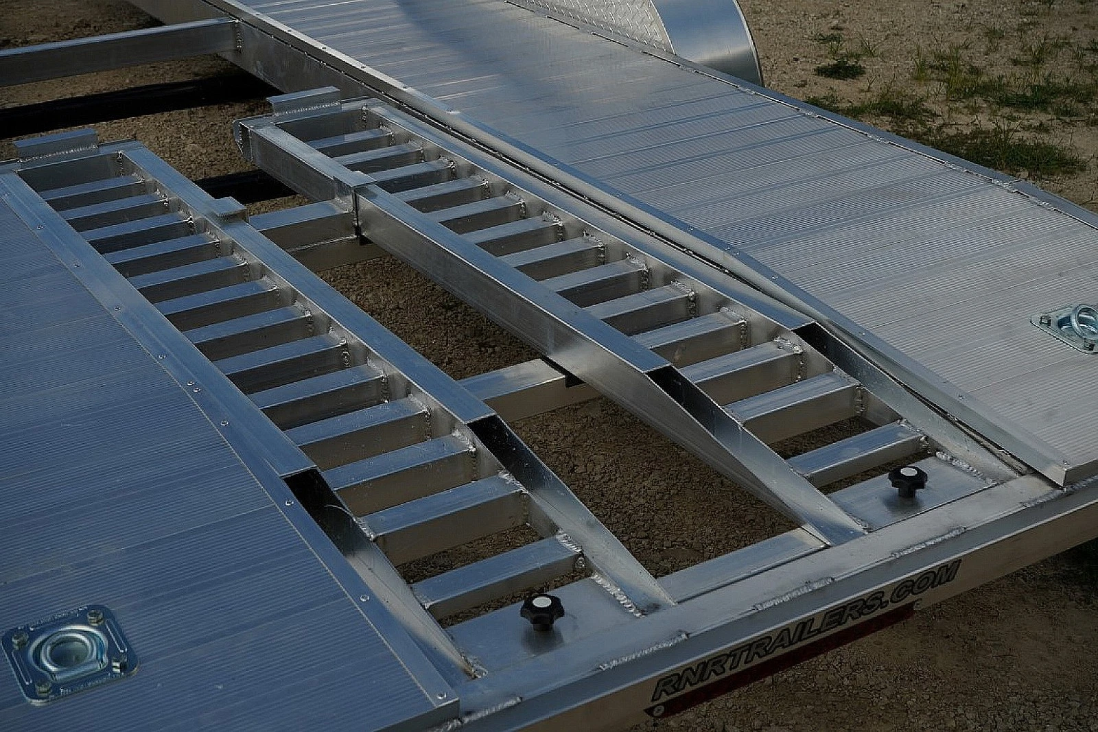 2026 R&R Trailers 718CHE Open Center Car Hauler 7K - Image 3