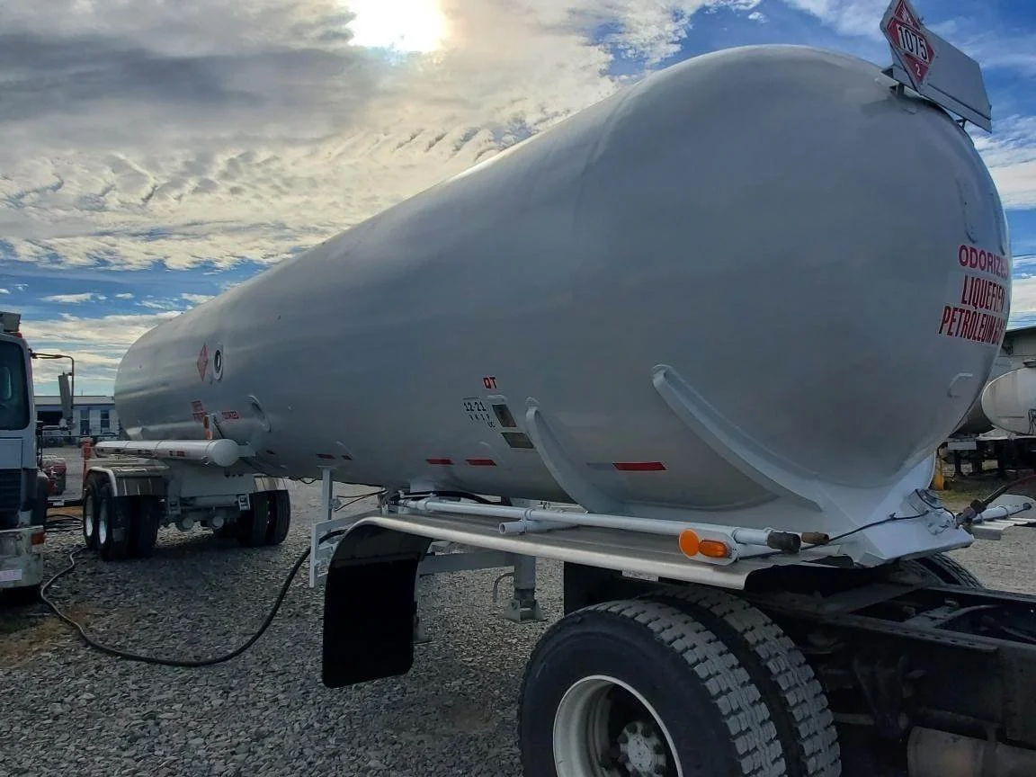 Buy 11600 Gallon Industrial Gas Tank Trailer Online MC-331 LPG LIQUID TANKER IN STOCK - Image 12