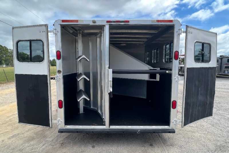 Used 2000 Kiefer Built 7311LQ 3 Horse Trailer with 11' Short Wall - Image 6