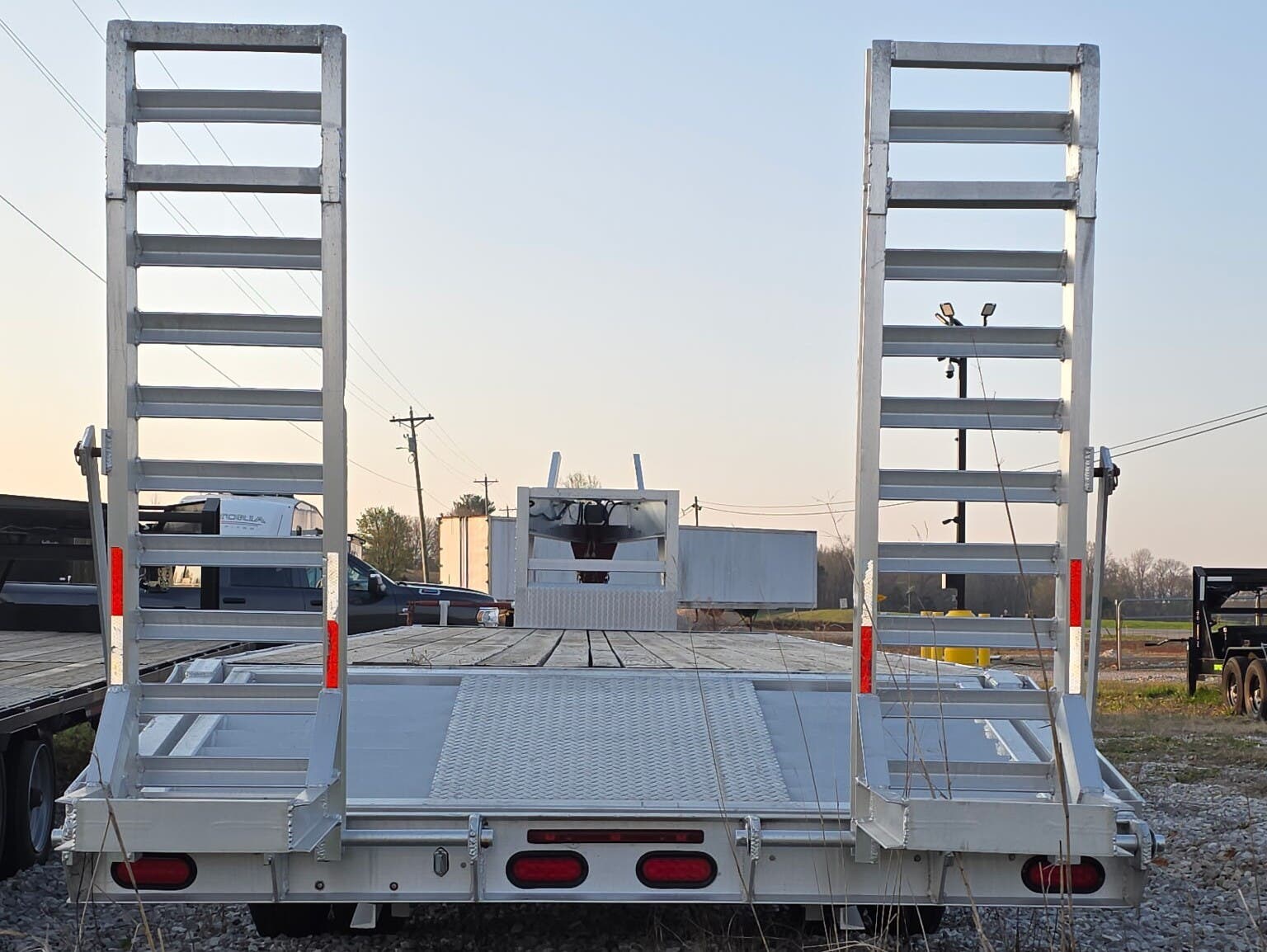 Used 2010 Trailer World 8.5 x 30 (25+5) Aluminum Gooseneck (2)10k Axles - Image 5