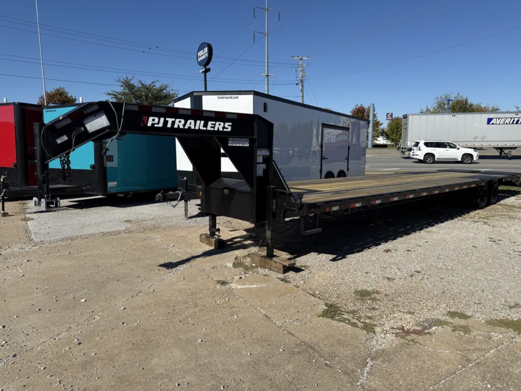 Used 2022 PJ Trailers 102" x 40' (35+5) Gooseneck Equipment (2)12K Axles
