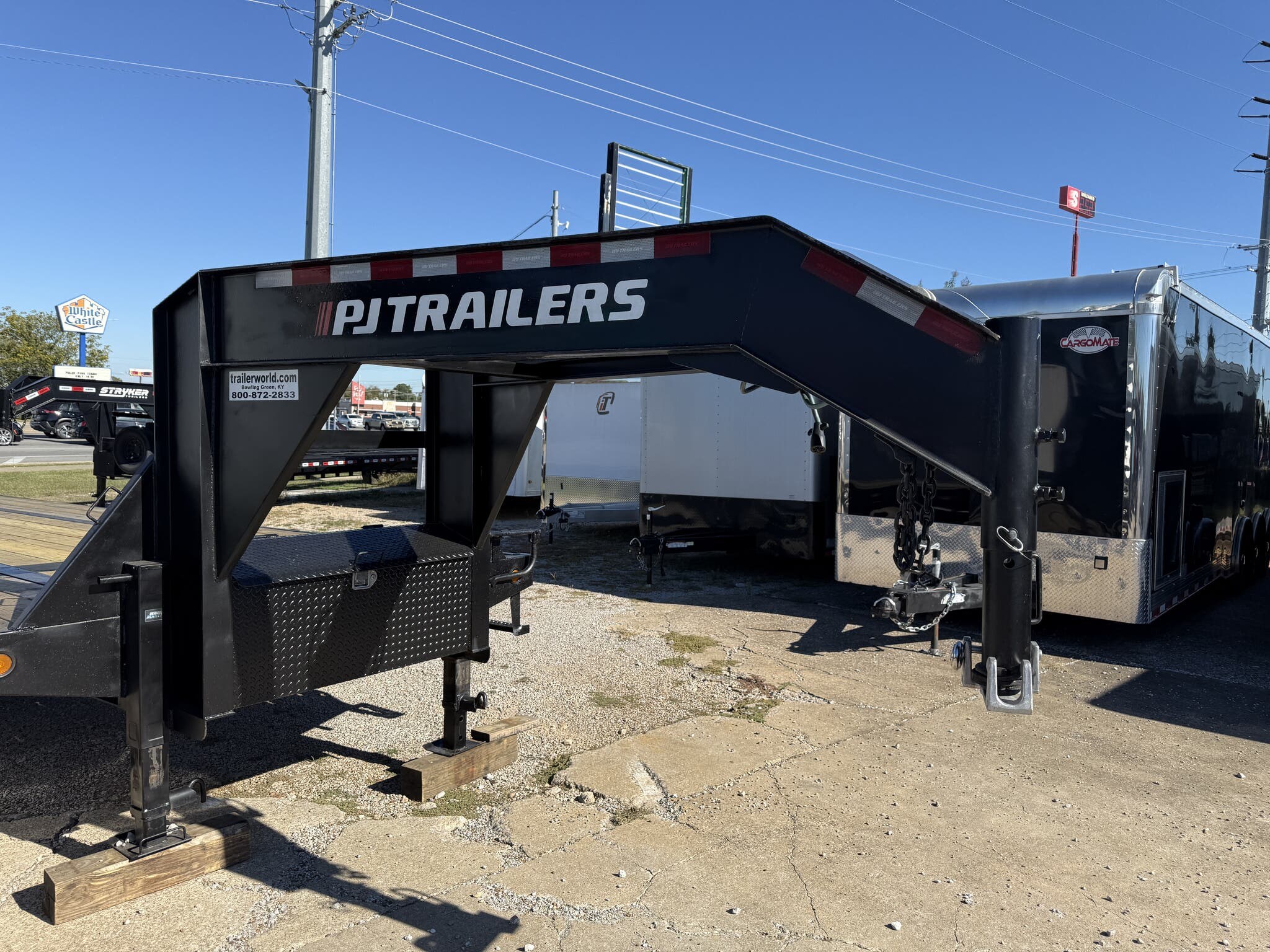 Used 2022 PJ Trailers 102" x 40' (35+5) Gooseneck Equipment (2)12K Axles - Image 3