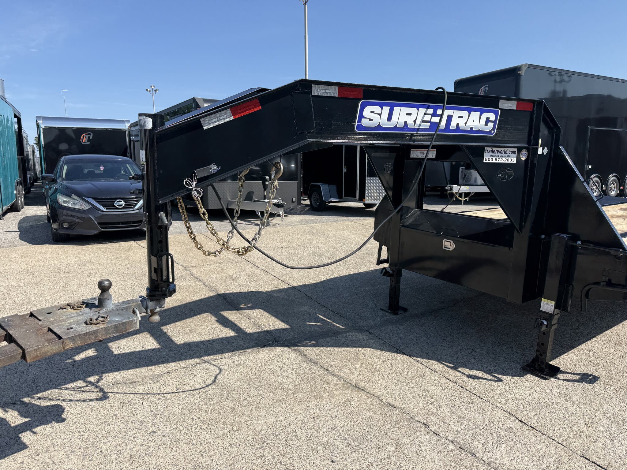 Used 2025 Sure-Trac 8.5' x 25' (20+5) Gooseneck with (2)10K Axles - Image 2
