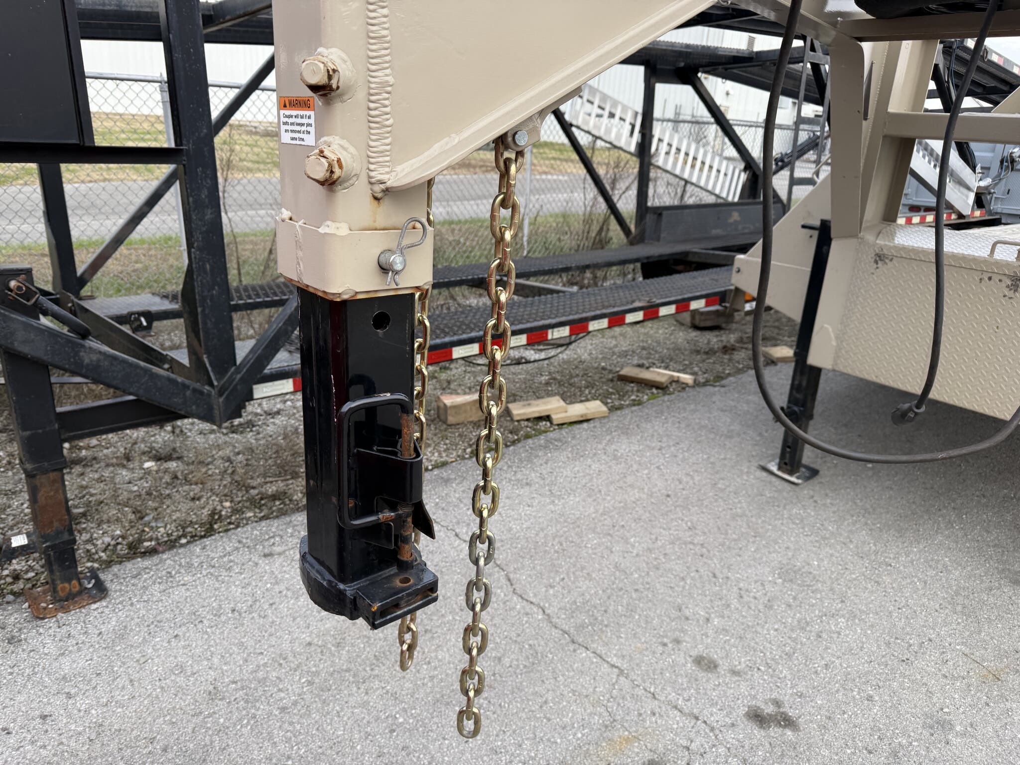 Used 2024 RawMaxx 8.5' x 40' Straight Deck Gooseneck (2)10k Axles - Image 3