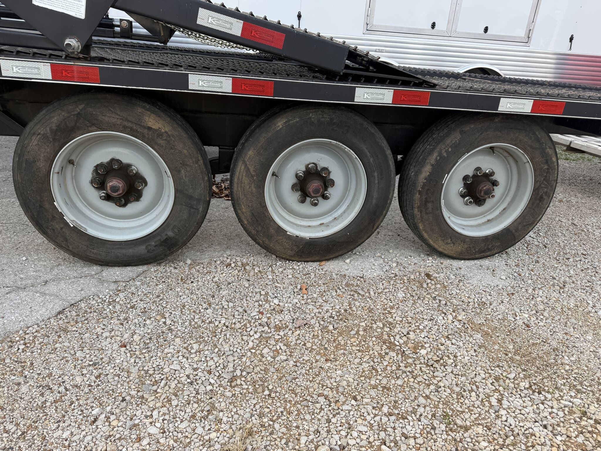 Used 2019 Kaufman Trailers EZ 4 Car Carrier 47' (3)8K Axles - Image 15
