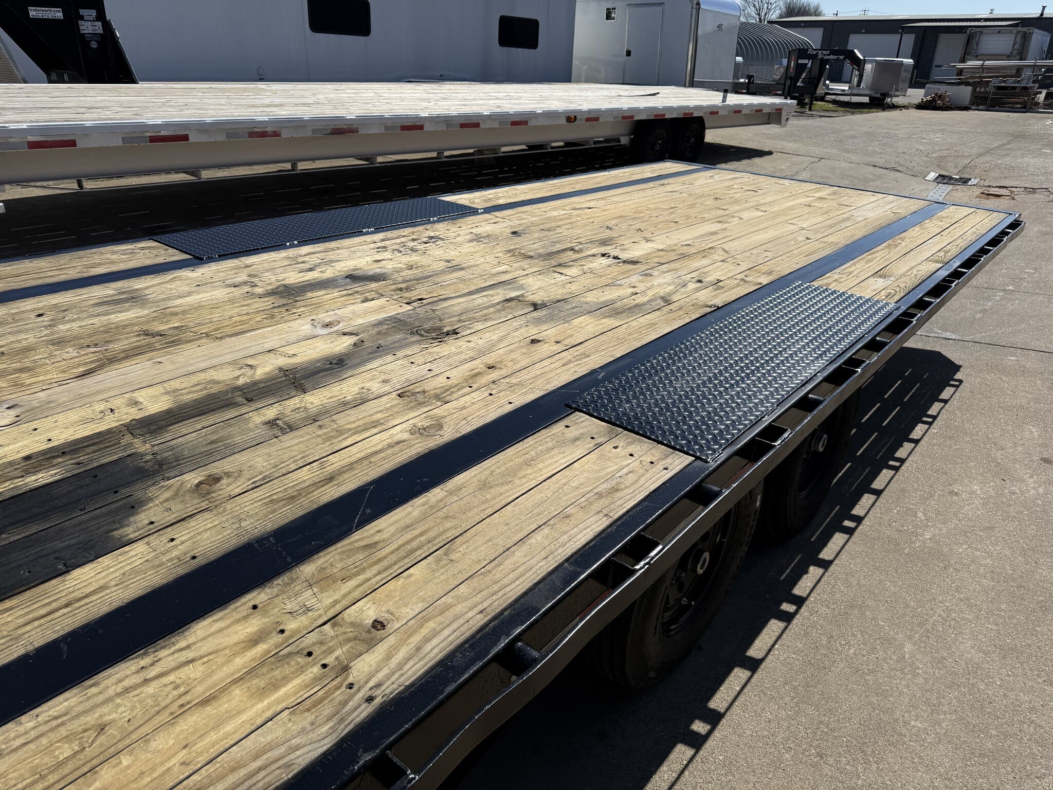Used 2025 Horizon 8.5' x 40' Flatbed Gooseneck (2)7K Axles - Image 8