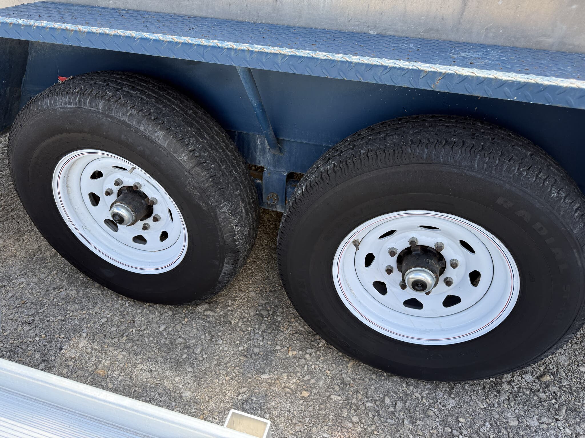 Used 2020 21 Super Duty Pro Concrete Curbing Trailer - Image 4