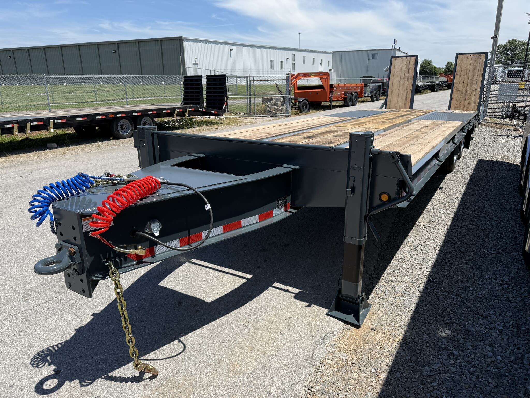 New 2026 Better Built 8.5' x 30' Air Brake 25 Ton Pintle Hitch Trailer - Image 2