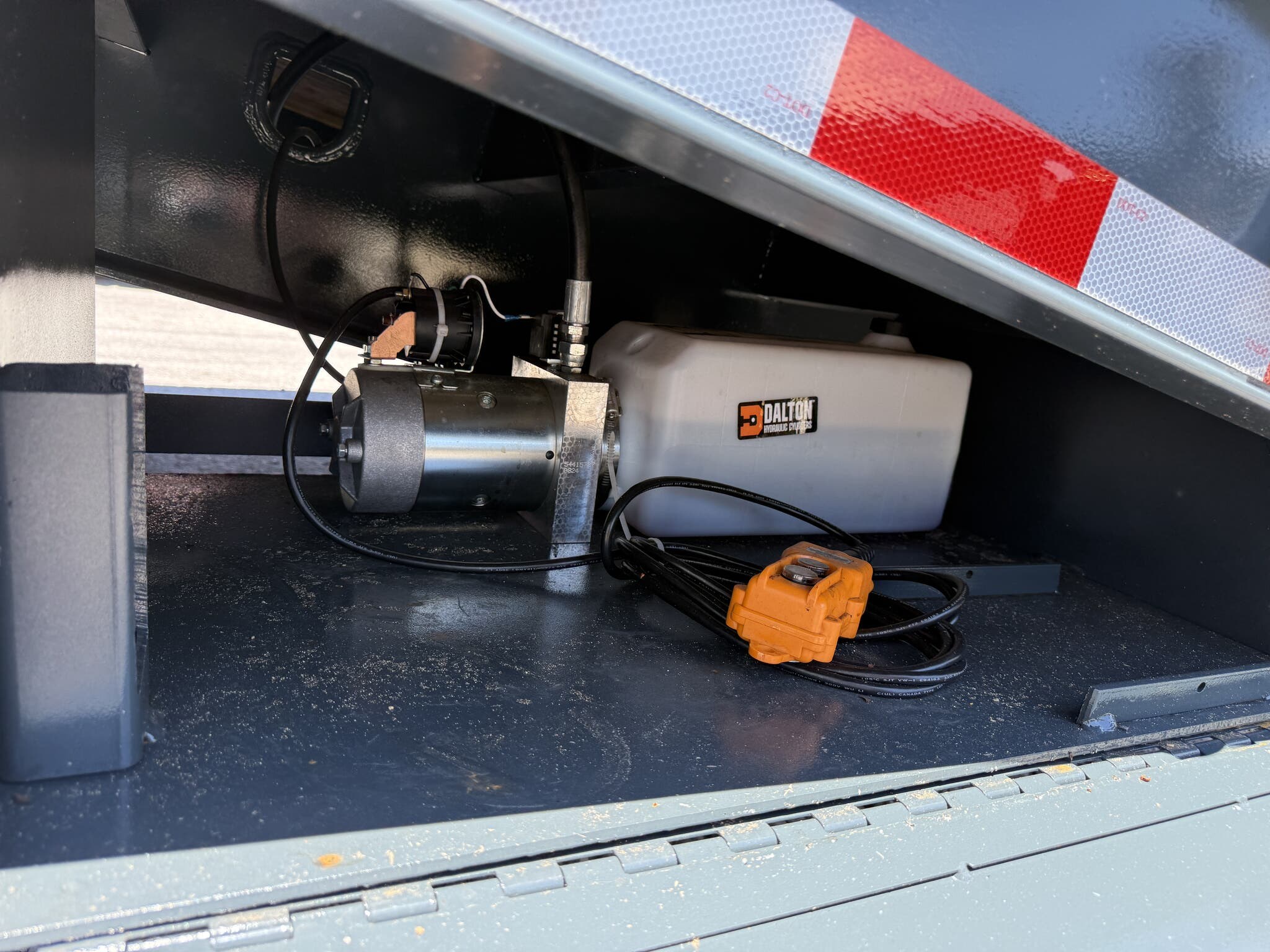 New 2026 Better Built 8.5' x 30' Air Brake 25 Ton Pintle Hitch Trailer - Image 15
