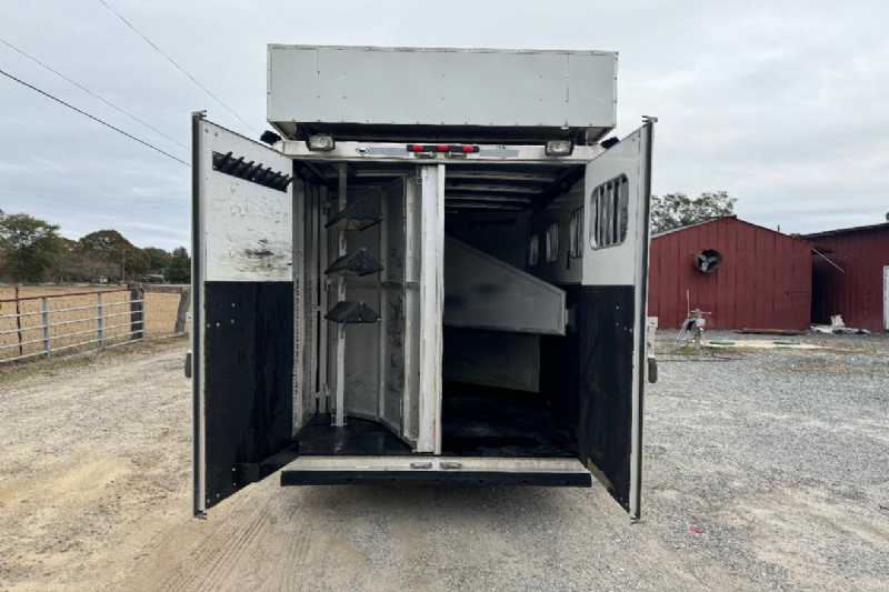 Used 2006 Exiss 307LQ 3 Horse Trailer with 7' Short Wall - Image 17