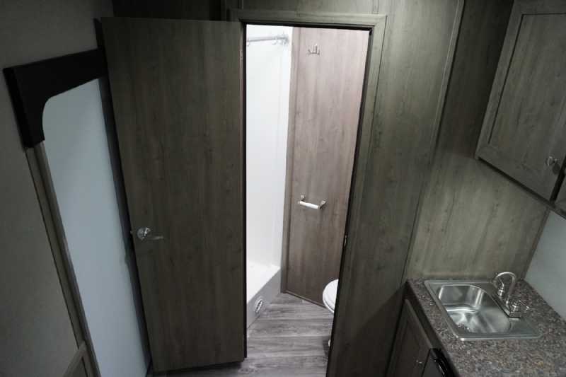 New 2026 Harmar Dixie Outlaw Renegade 7204LQ 2 Horse Trailer with 4' Short Wall - Image 8