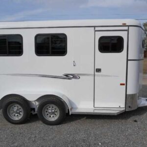New 2026 Bee 2HBPSL Chief 2 Horse Trailer with 2' Short Wall
