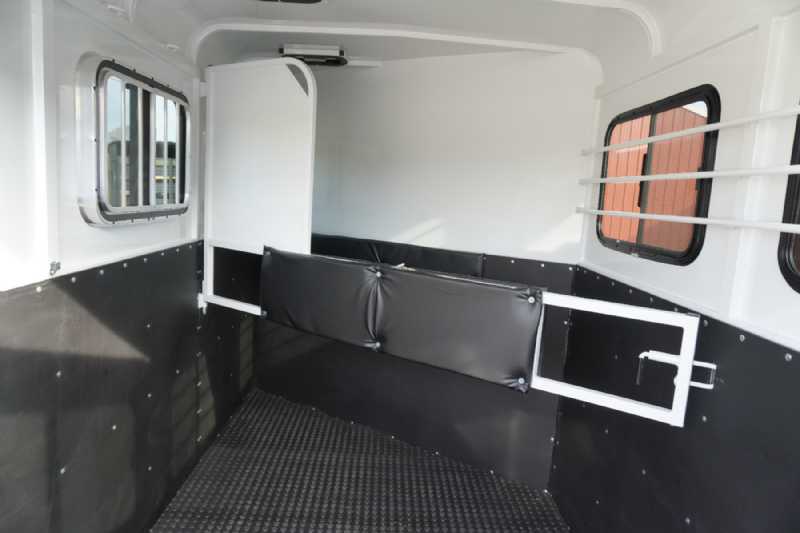 New 2026 Bee 2HBPSL Chief 2 Horse Trailer with 2' Short Wall - Image 9