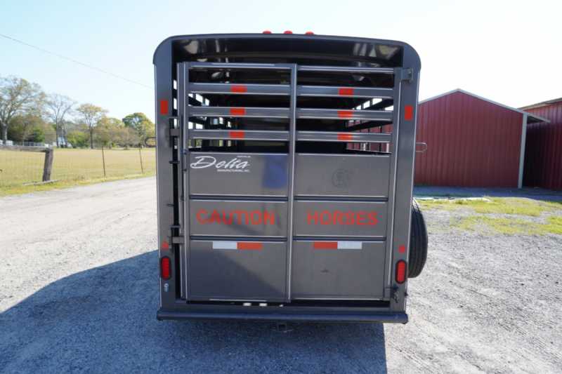Used 2024 Delta 3HBPSL 3 Horse Trailer with 1' Short Wall - Image 5