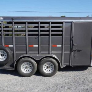 Used 2024 Delta 3HBPSL 3 Horse Trailer with 1' Short Wall