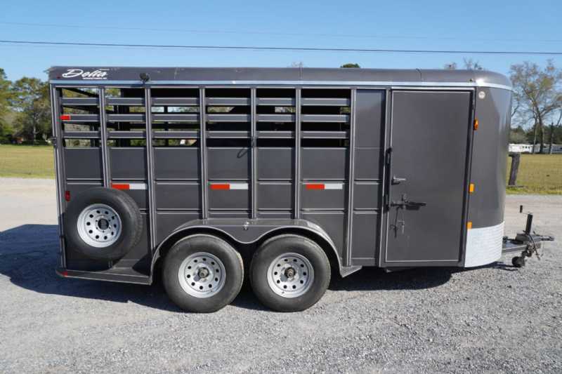 Used 2024 Delta 3HBPSL 3 Horse Trailer with 1' Short Wall