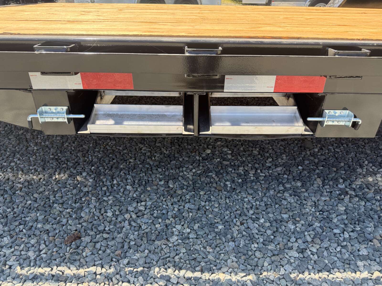 2026 Southland 7X20+2' Beavertail 15,400LB GVWR - Slide in Ramps - Image 2