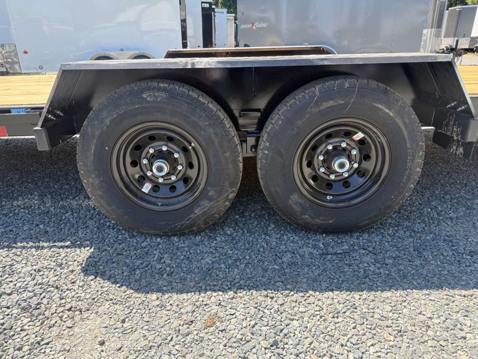 2026 Southland 7X20+2' Beavertail 15,400LB GVWR - Slide in Ramps - Image 3