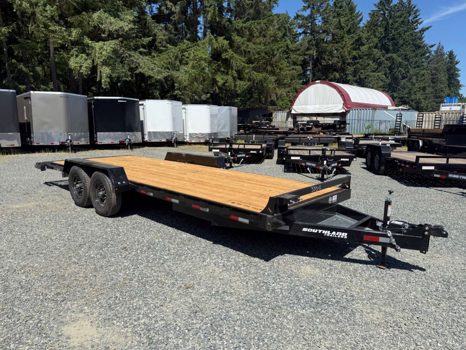 2026 Southland 7X20+2' Beavertail 15,400LB GVWR - Slide in Ramps