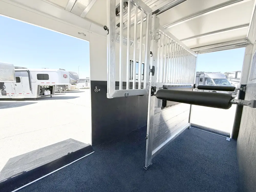 2027 Cimarron Norstar 2HBP Straight Load 2 Horse Bumper Pull Trailer – White - Image 4