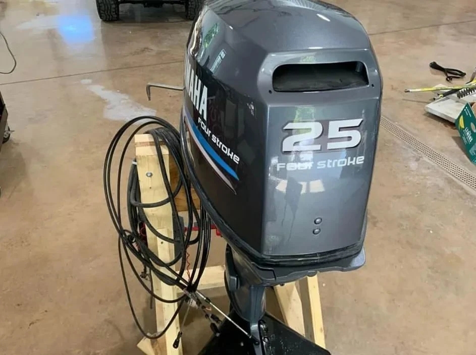 2020 Yamaha 25 HP 4-Stroke Outboard Motor | Used EFI Boat Engine with Tiller & Controls - Image 4