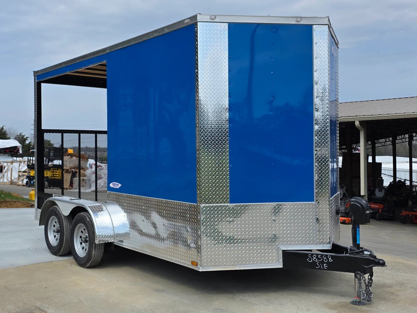 7'x14' Blue V-Nose Hybrid Enclosed Rear Bi-Fold Loading Gate 2-3500lb Axles - Image 3