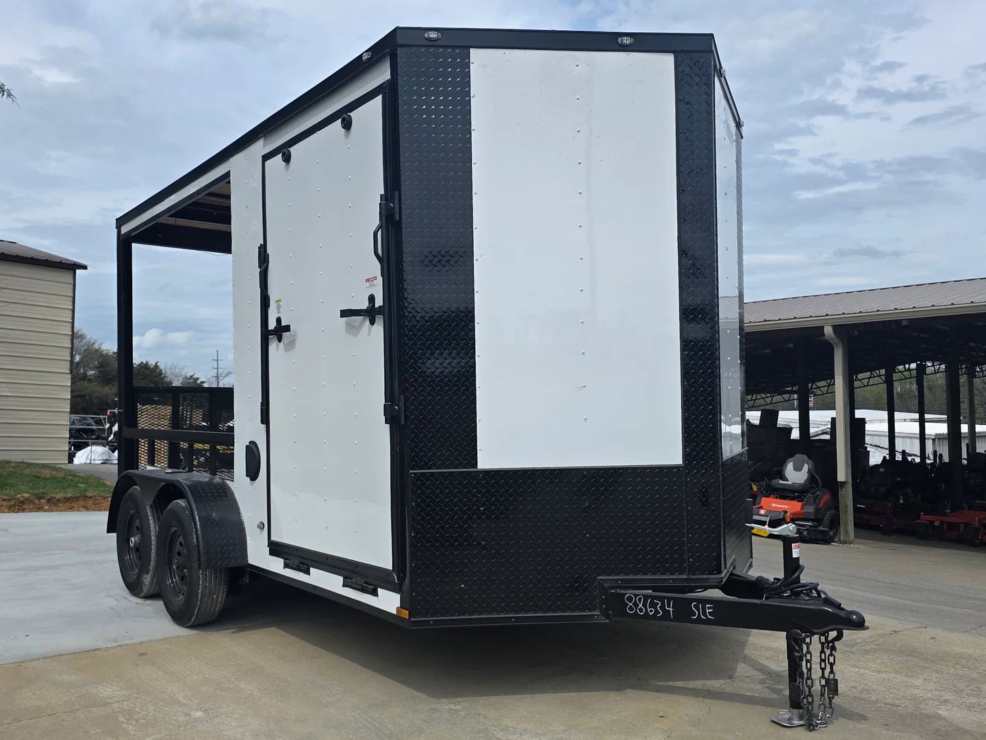 7' x 14' White V-Nose Hybrid Enclosed Trailer with 6' Gate - Image 2