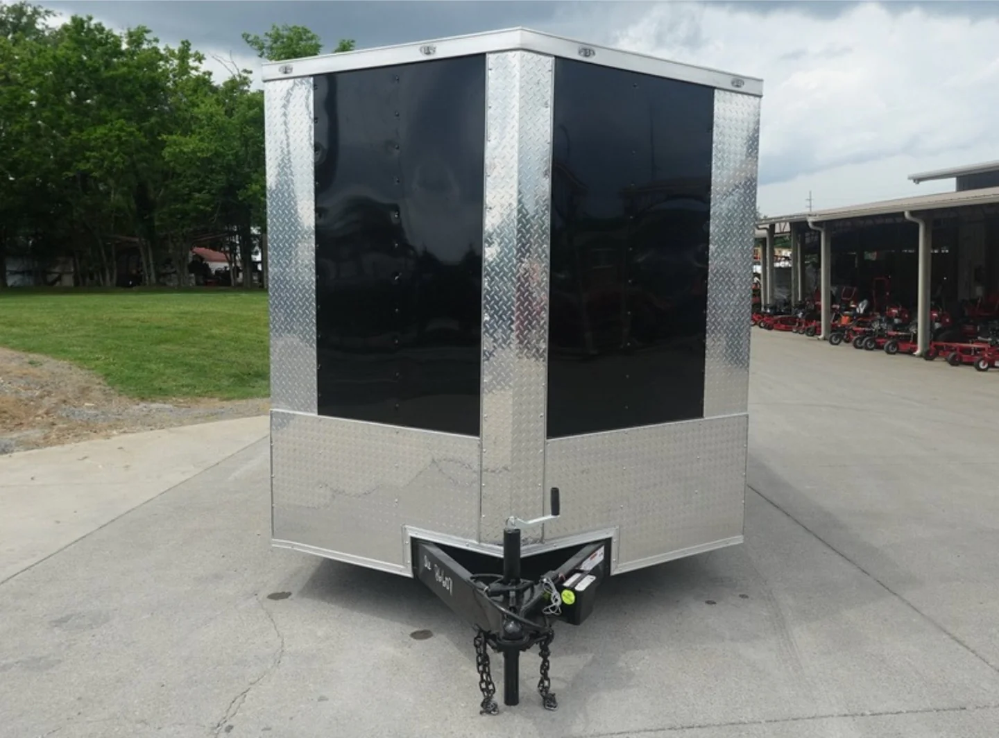 7X12 V-Nose Enclosed Cargo Trailer (2) 3,500LB Axles - Image 3