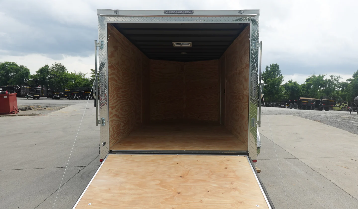 7X12 V-Nose Enclosed Cargo Trailer (2) 3,500LB Axles - Image 10