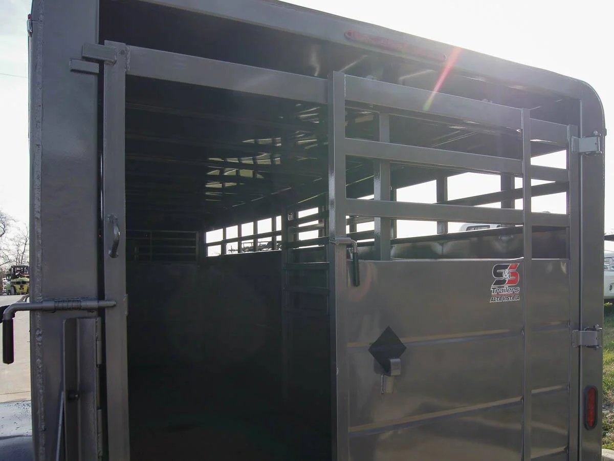 20ft Charcoal Gooseneck Livestock Cattle Trailer (2) 7K Axles 14K GVWR - Image 11