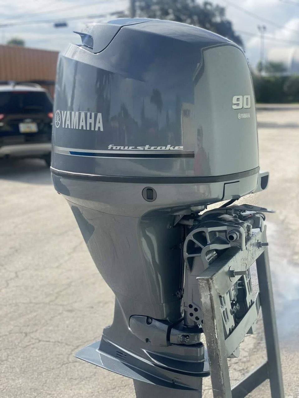 2020 Yamaha 90 HP 4-Stroke Outboard Motor | 25-Inch Shaft with Power Trim & Tilt, Controls & Prop Included