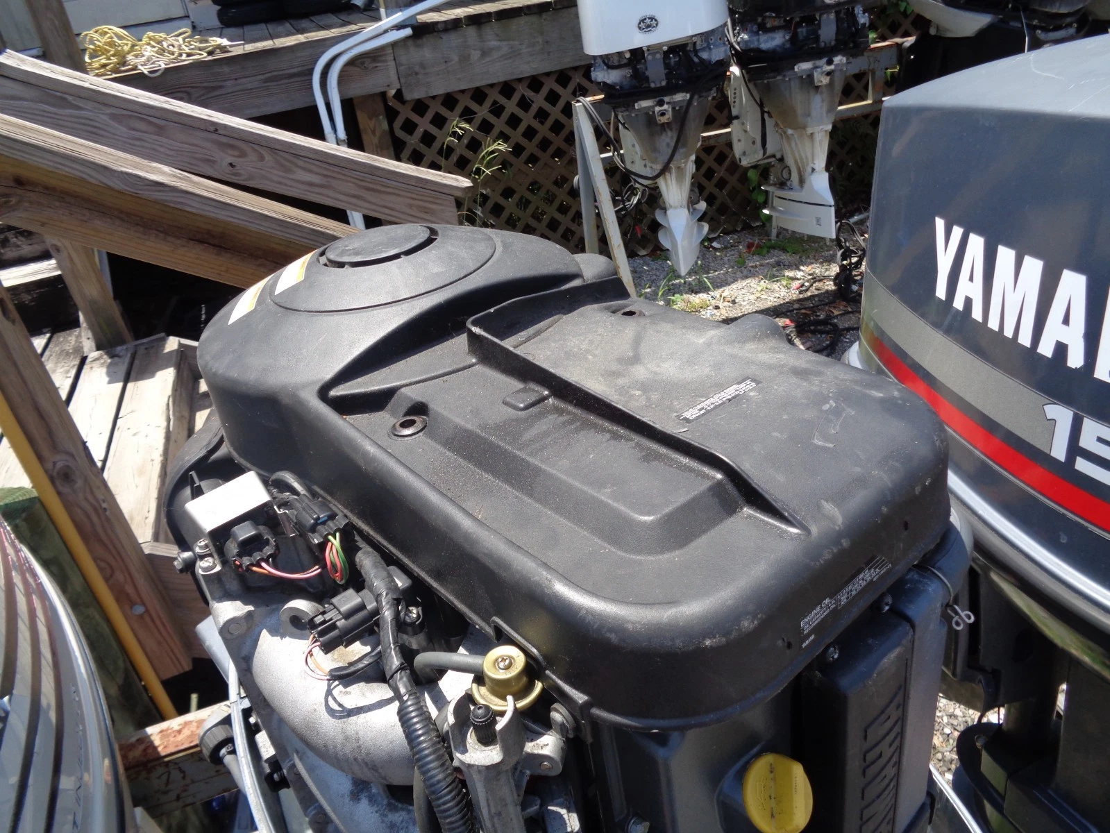 Used 2010 Yamaha F115 115 HP 4-Stroke Outboard Boat Motor Engine – 20-Inch Shaft, 729 Hours - Image 2