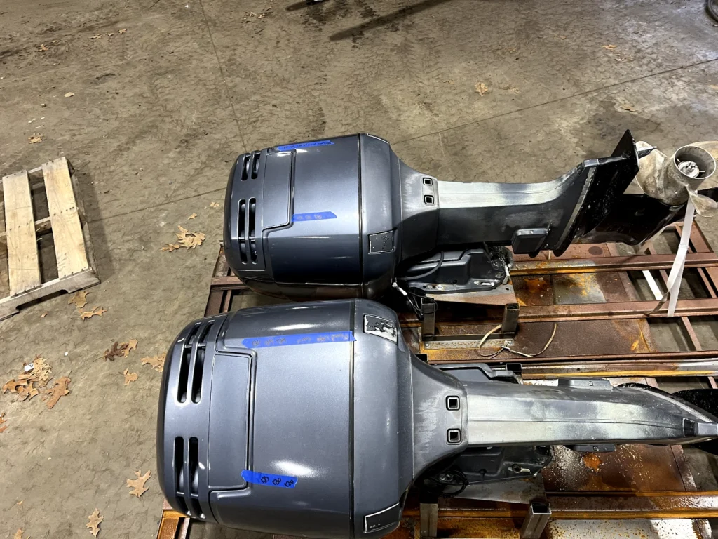 Pair 1999 Yamaha 150HP V6 Saltwater Series 2-Stroke Outboard Motors 25" Counter Rotating