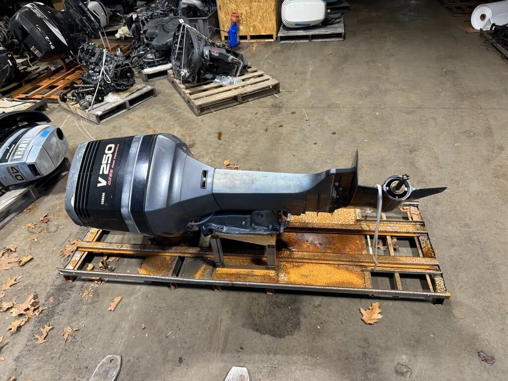 2000 Yamaha 250HP Saltwater Series II OX66 2-Stroke Outboard Motor 30" Shaft EFI - Image 2