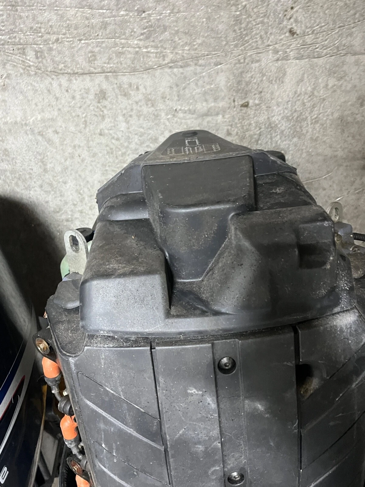 2005 Yamaha 300 HPDI 300HP V6 2-Stroke Outboard Motor 25" Shaft LH Counter Rotation - Image 9