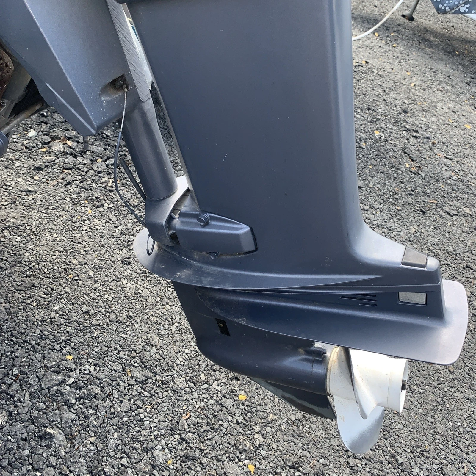2007 Yamaha 90HP 2-Stroke 3 Cylinder Outboard Motor Power Trim Tilt Auto Oil Injection - Image 10